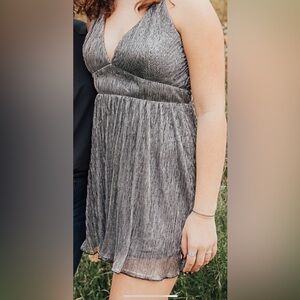 Lulu’s Silver & Black Sparkle Mini Dress | Size M
